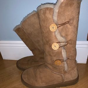 Ugg Australian 3 button boots